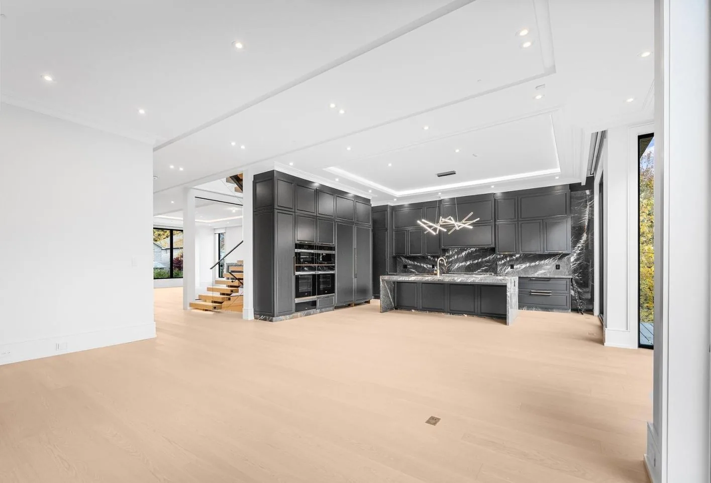 Kaizen 2000 Construction custom home — interior finishes