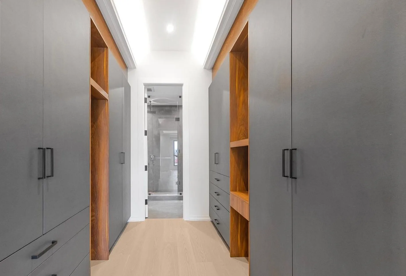 Kaizen 2000 Construction custom home — interior finishes
