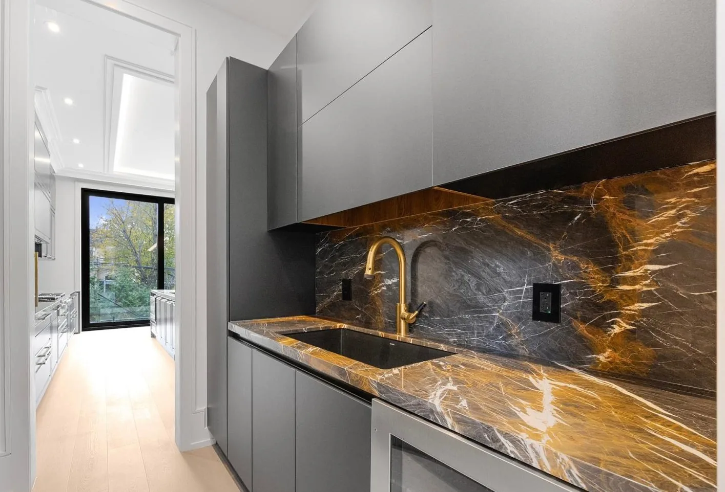 Kaizen 2000 Construction custom home — interior finishes