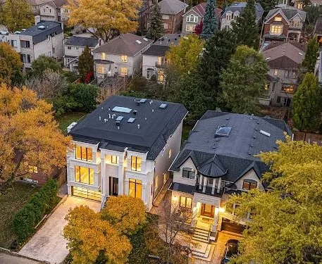Kaizen 2000 Construction custom home — exterior